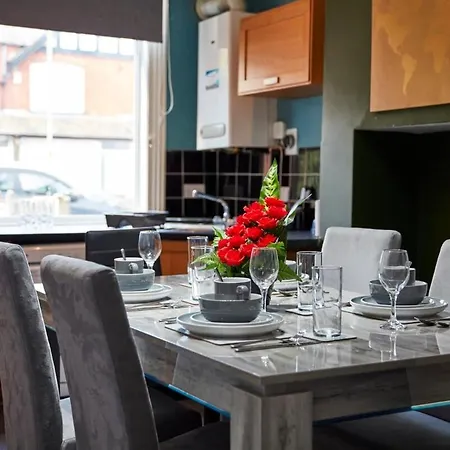 Grace Near * ليدز